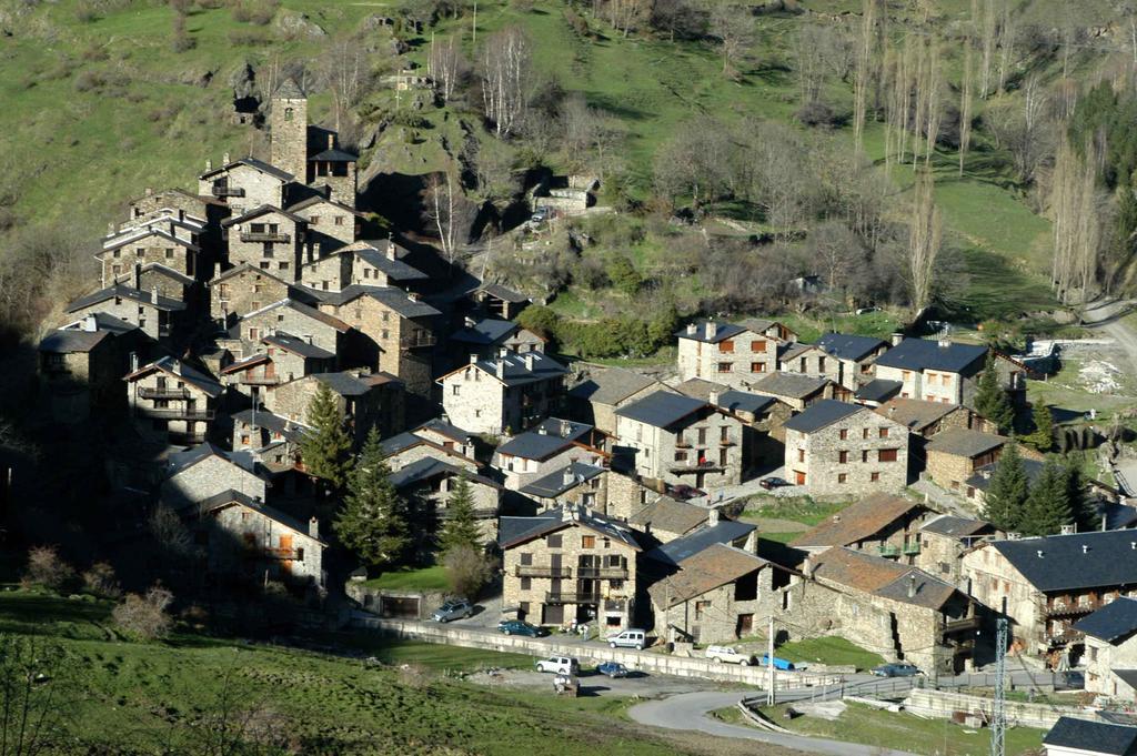 Hostal La Font Os de Civis Luaran gambar